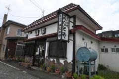 香り豊かな町産そばを提供するそば処みなとや