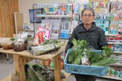 「えきまえベジ」今季の営業始まる　新得・相馬商店