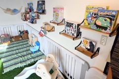 店内には、自由に使える幼児用おもちゃやボードゲームが並んでいる