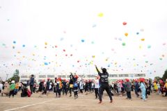 グラウンドに響く声援　小学校運動会～写真・動画特集