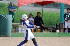 【準々決勝・帯三条―札幌東商】帯三条は５点を追う２回松田璃月が２点適時打を放つ