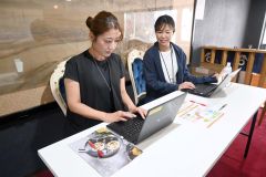 中元商戦「群雄割拠」　大型店閉店で商機分散　スーパー充実、新藤丸参戦 3