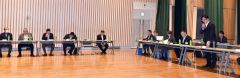 第２期まち・ひと・しごと創生総合戦略の進捗状況などを説明した会議