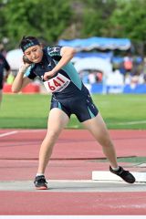 【女子砲丸投げ】１１メートル０１を投げ３位入賞の澤向美樹（幕別清陵３年）