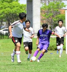 ２人の主将奮闘、帯大谷男子堂々の８強、準々決勝で道大谷室蘭に敗れる　全道高体連サッカー