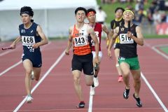 井村（白樺学園）三段跳び制し２冠、山崎（共栄中出）女子２００Ｖで３冠　全道高体連陸上最終日 10