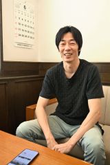 「当時の農村の印象的なシーンをつなぎ合わせた映画になった」と話す逢坂監督