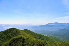 山頂から見える絶景の山並み