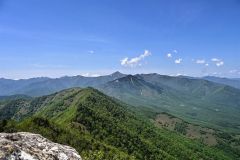 山頂から見える絶景の山並み
