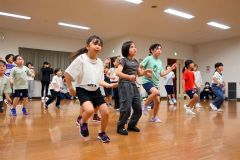 大舞台に向けレッスンに励む子どもたち