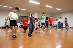 大舞台に向けレッスンに励む子どもたち