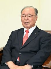 「当時の結婚式には、農村の相互扶助の精神が現れている」と話す有塚さん