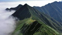 「けーぶるにっぽん　彩・ＪＡＰＡＮ　青い空の大地　日高山脈に抱かれて」の一場面
