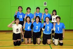 女子優勝のＣＯＬＯＲＢＡＬＬ