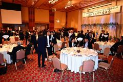 十勝の食材を堪能しながら、情報交換する企業や自治体の代表者ら
