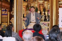 月亭方正さんが落語披露　清水の真浄寺