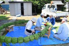 無病息災を祈願　利別神社に手作りの「茅の輪」　池田 3