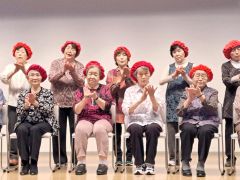 ディスコダンスにも挑戦　新得で高齢者芸能発表