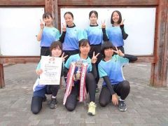 女子団体代表の部優勝の帯八千代