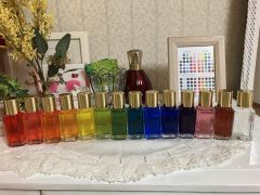 カラーセラピーで使用する瓶