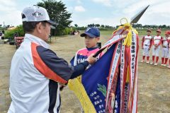 準優勝旗返還　大正スカイファイターズ