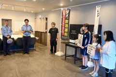 帯広畜産大の上川大雪酒造碧雲蔵Ｓｈｏｐで１０日に開かれたラベルのお披露目式