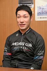 競輪選手としての思いを語る杉森輝大選手（金野和彦撮影）