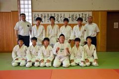 男子団体戦で３位の西山道場