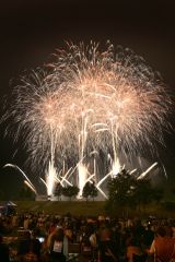 「まくべつ夏フェスタ2024」(金野和彦撮影)