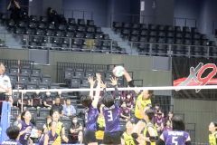 熱戦を繰り広げる選手