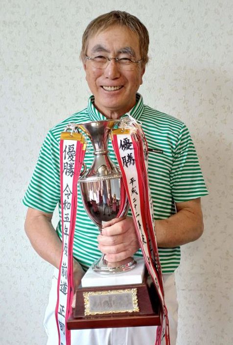 前道３連覇、レディース安藤は初Ｖ　白樺ＣＣミッドシニア・レディース選手権