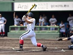 帯大谷コールド大勝８強入り、１１―１旭川東　夏の高校野球北北海道大会１回戦