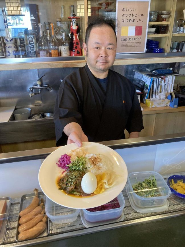 金曜日限定で「お寿司屋さんのスパイスカレー」　ファン広がる　広尾・鮨正