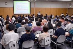 イトーヨーカドー帯広店の元従業員ら８９人が参加した総合相談会