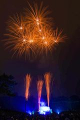 約５０００発の花火が芽室の夜空を彩った（長尾悦郎通信員撮影）