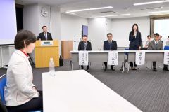パリ・パラ五輪競泳の小野智華子選手の壮行会（金野和彦撮影）