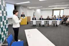 パリ・パラ五輪競泳の小野智華子選手の壮行会（金野和彦撮影）