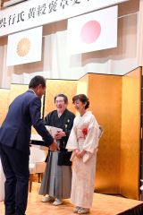 臼井呉行日専連ジェミス社長の黄綬褒章受章祝賀会 2