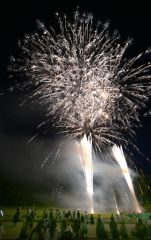 第１３回ふるさと銀河線　りくべつ鉄道まつり花火大会３（金野和彦撮影）