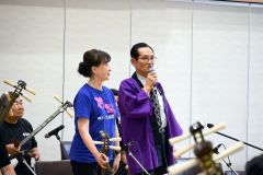 開会宣言をする石川一男副会長（右）