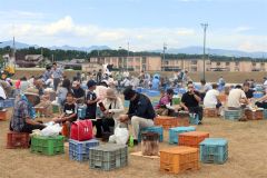 多くの来場者でにぎわったしほろ牛肉祭り