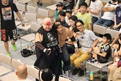 熱戦に大興奮　新得に大日本プロレス