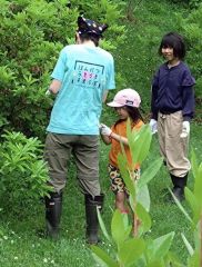 義経の里本別公園周辺で行われた清掃活動