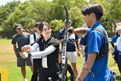アーチェリー五輪メダリストの菊地香緒里さん帯広で講習会