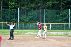 【決勝・幸誠電設―レイド】逆転された直後、ビッグイニングの口火を切る同点タイムリーツーベースを放った幸誠電設の杉村嘉朗