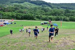 スキー場の急勾配を競走した山レース