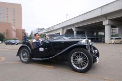 帯広を出発する１９４６年製のＭＧ―ＴＣ