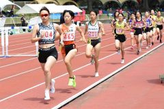 女子１５００メートル