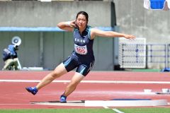 【女子ハンマー投げ・予選１組】１１メートル７９を投げ組１１着の川村羽海（幕別清陵）