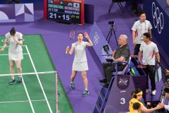 ナガマツ決勝ラウンド進出逃す、パリ五輪バドミントン予選ラウンド終了